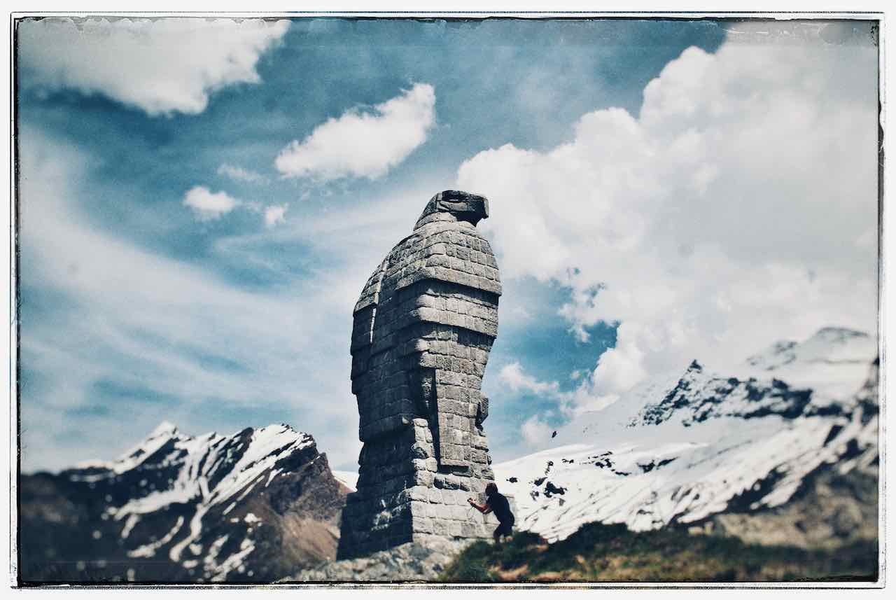 über alle Berge
